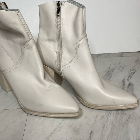 Steve Madden Cate White Leather Heeled Bootie 11M - Picture 9 of 14